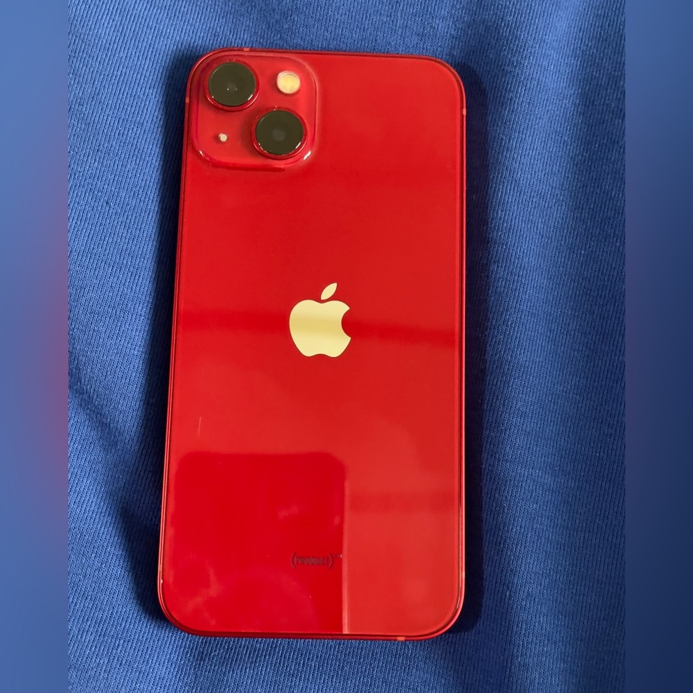 Apple iPhone 13